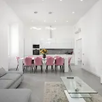 Borghese Palace Luxury Apartment