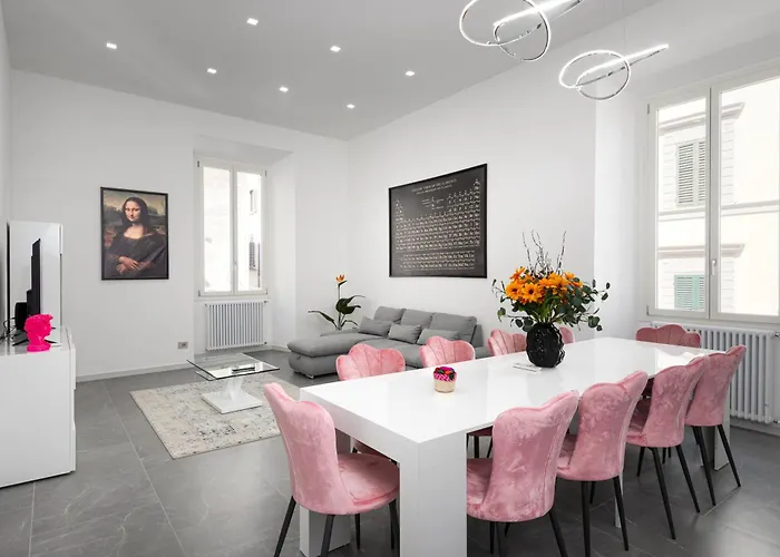 Borghese Palace Luxury Apartment