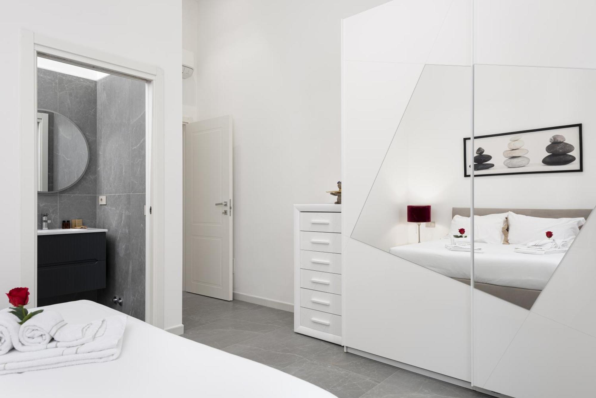 Borghese Palace Luxury Apartment *